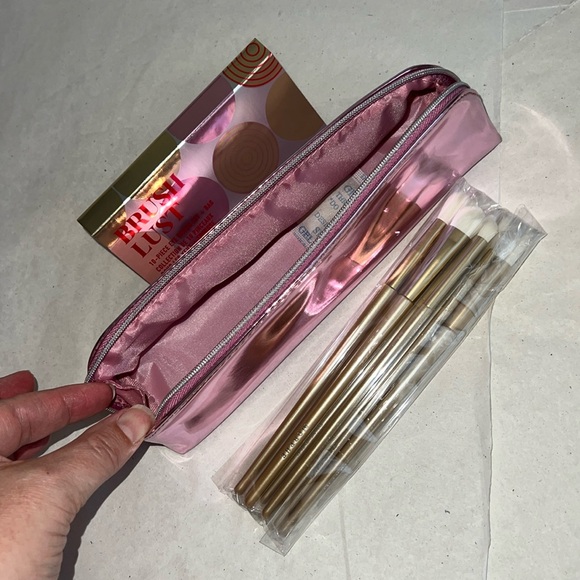 LIMITED EDITION Morphe Brush 10pcs Set w/Bag - Picture 5 of 15